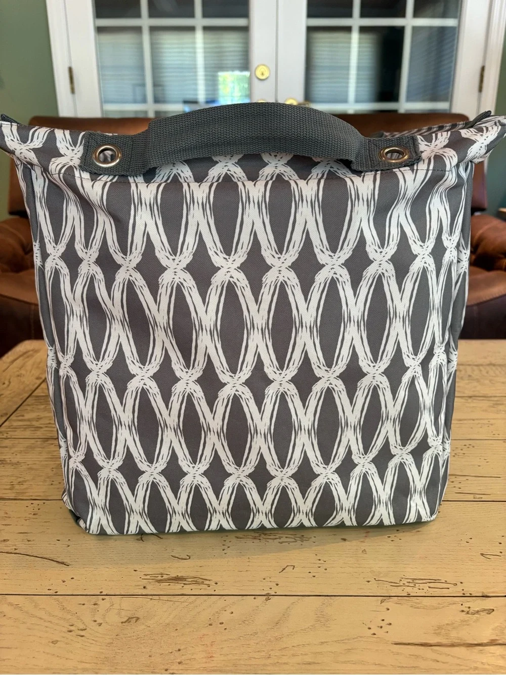thirty-one stylish gray